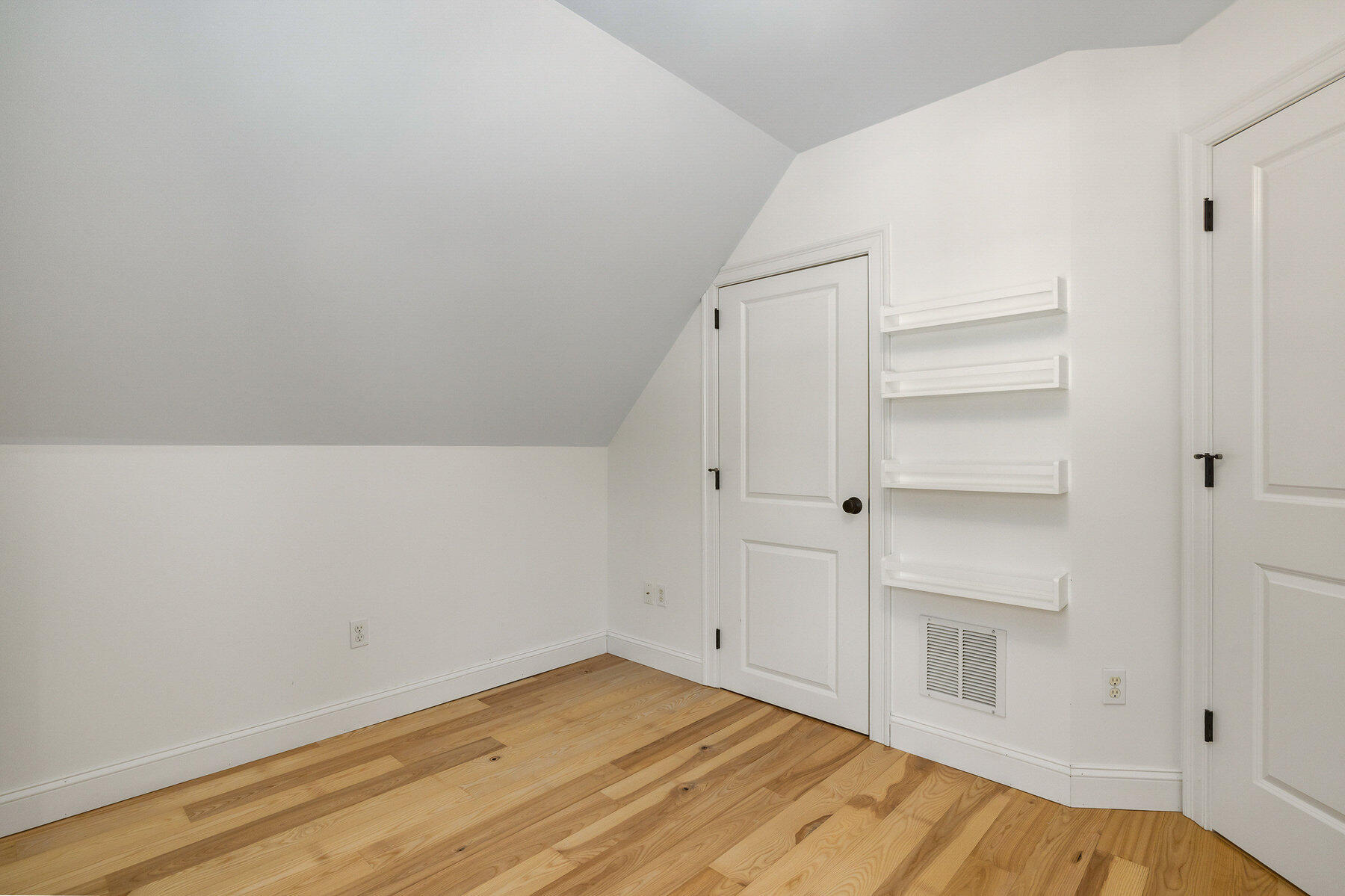 82 Stacy Lane Eliot, ME 03903 - Photo 22 of 34 22