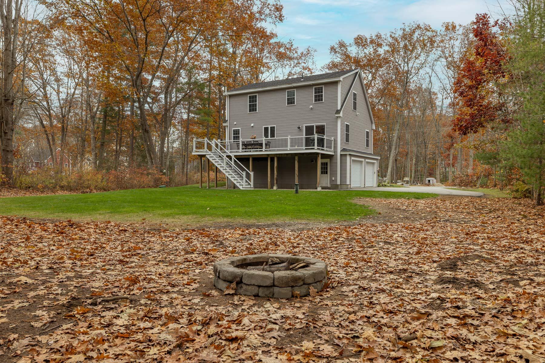 82 Stacy Lane Eliot, ME 03903 - Photo 4 of 34 4