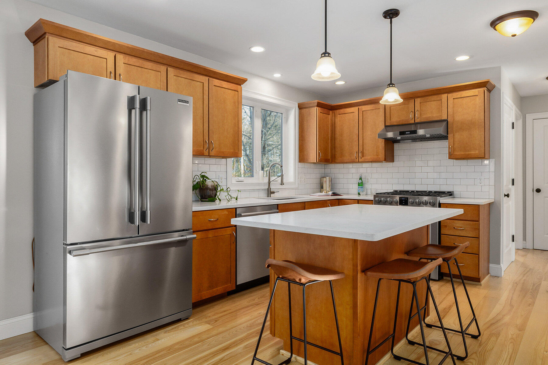 82 Stacy Lane Eliot, ME 03903 - Photo 8 of 34 8