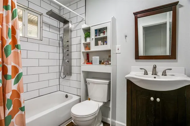 $399,900 | 3244 Sandage Avenue, Fort Worth, TX 76109