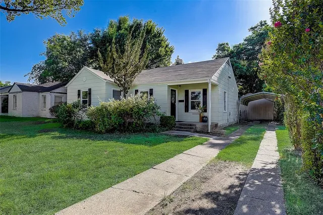 $399,900 | 3244 Sandage Avenue, Fort Worth, TX 76109