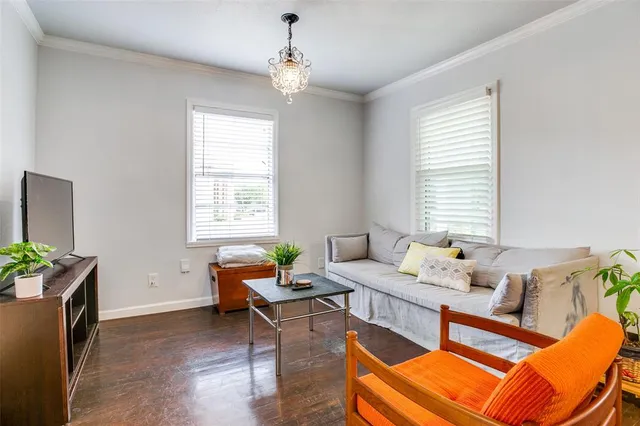 $399,900 | 3244 Sandage Avenue, Fort Worth, TX 76109