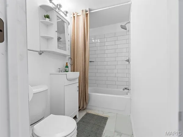 $164,900 | 2619 Michigan Avenue, St. Louis, MO 63118