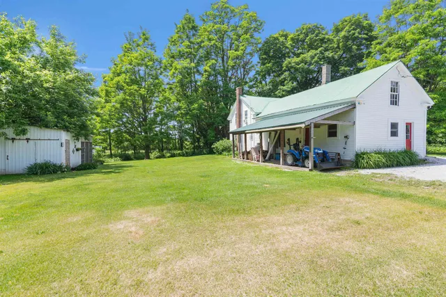 $599,000 | 1702 Ballard Road, Highgate, VT 05488