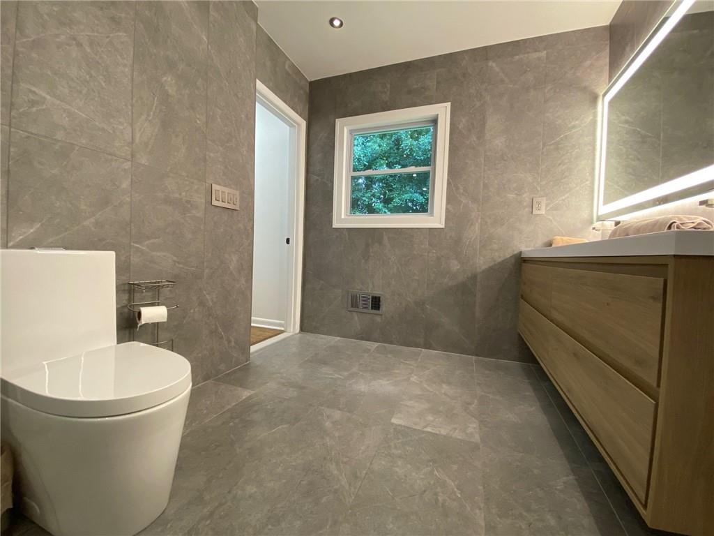 5810 Brookgreen Road Northeast Atlanta, GA 30328 - Photo 4 of 26