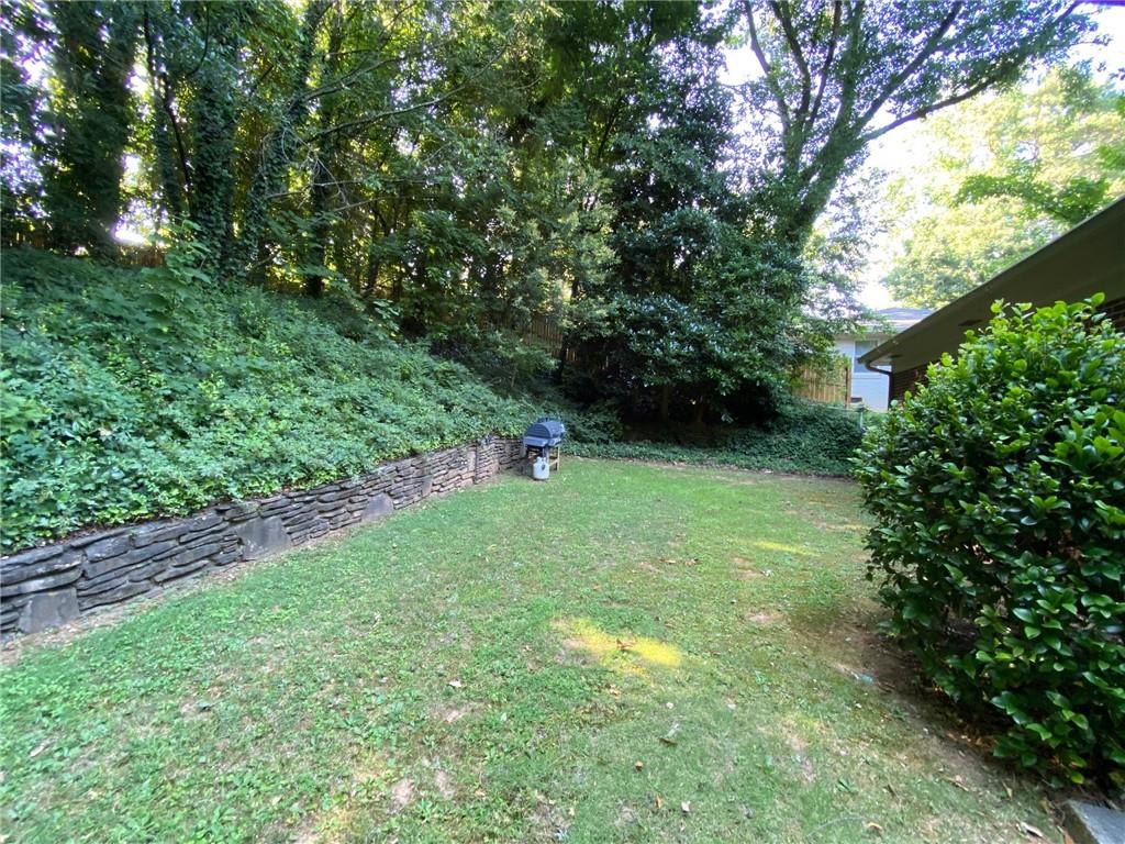 5810 Brookgreen Road Northeast Atlanta, GA 30328 - Photo 8 of 26