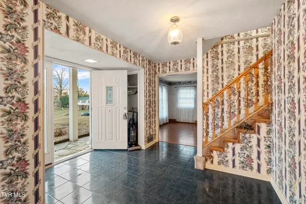 $285,000 | 312 Dogwood Loop, Greeneville, TN 37745