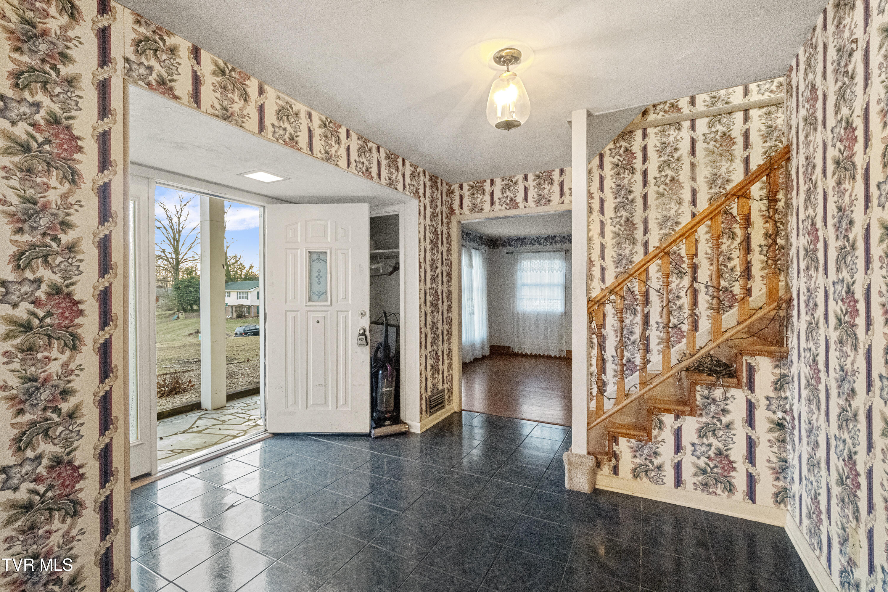 312 Dogwood Loop Greeneville, TN 37745 - Photo 17 of 49 DSC05191