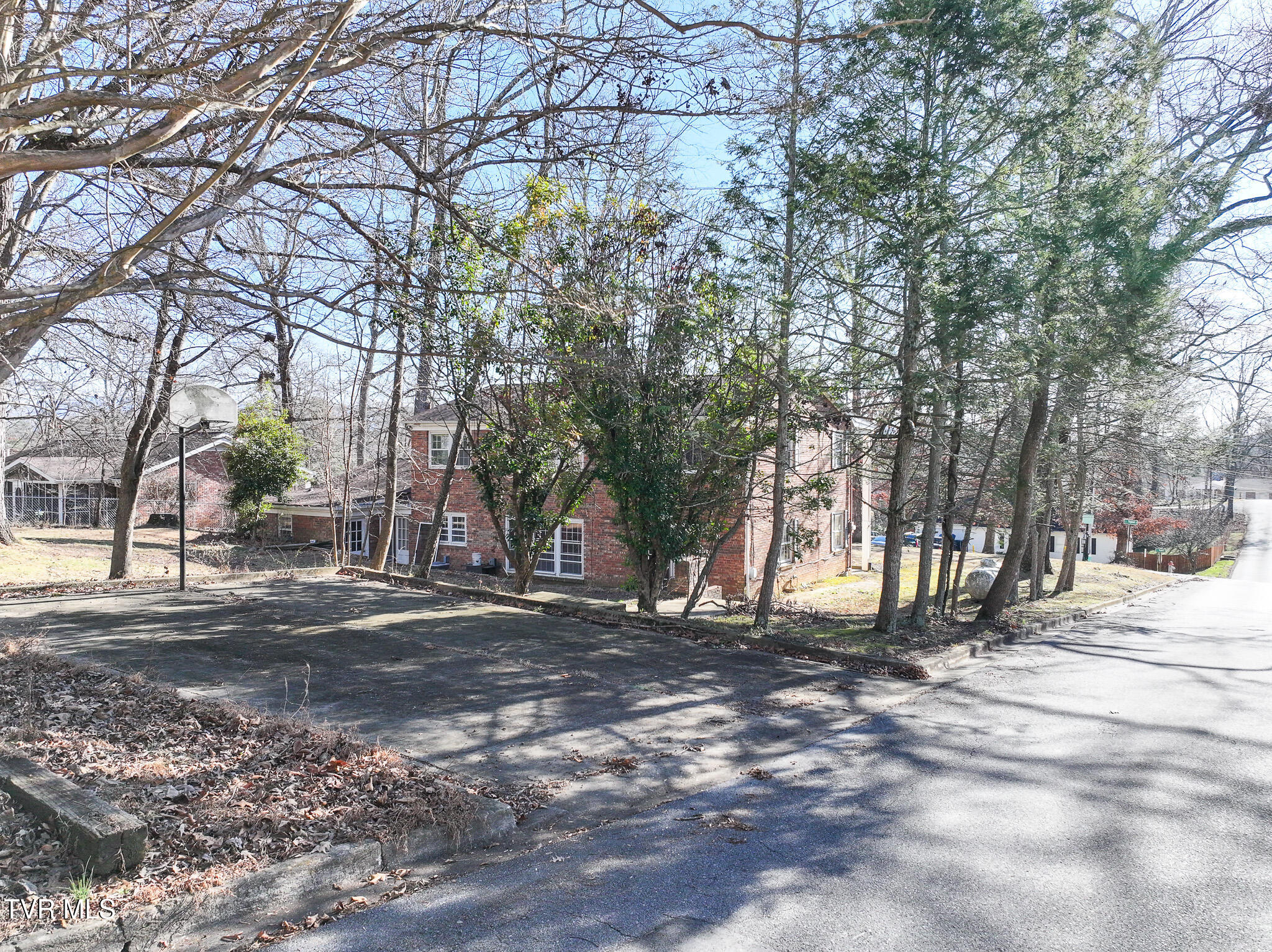 312 Dogwood Loop Greeneville, TN 37745 - Photo 4 of 49 DJI_20251218161537_0226_D