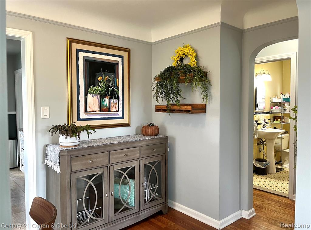1059 Eaton Road Berkley, MI 48072 - Photo 5 of 23
