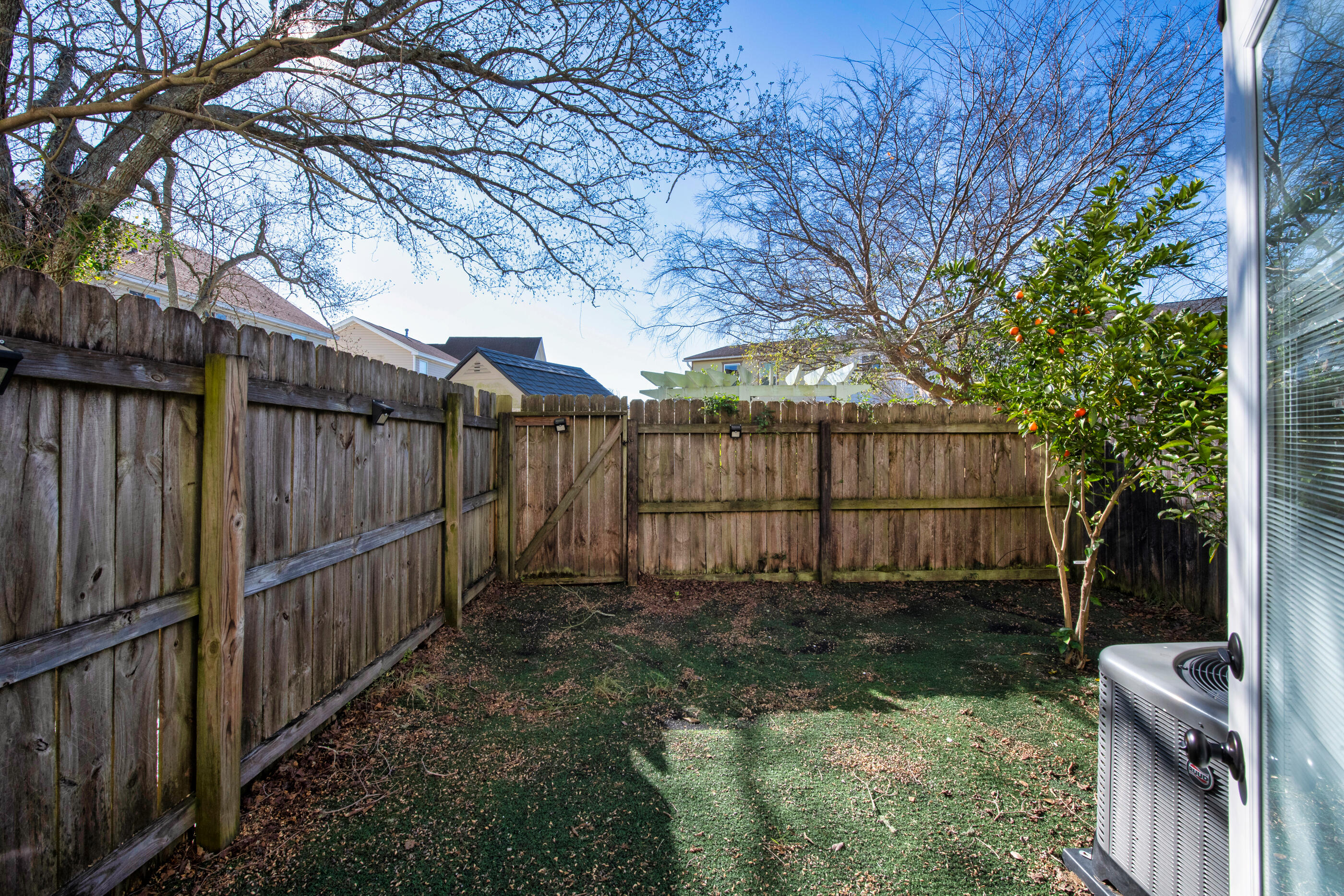 1810 Pointed Leaf Lane Fort Walton Beach, FL 32547 - Photo 21 of 24 a view of a backyard
