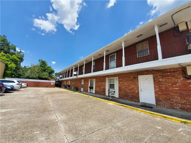 $1,050 | 1225 Truxton Street, Unit 24, Gretna, LA 70053