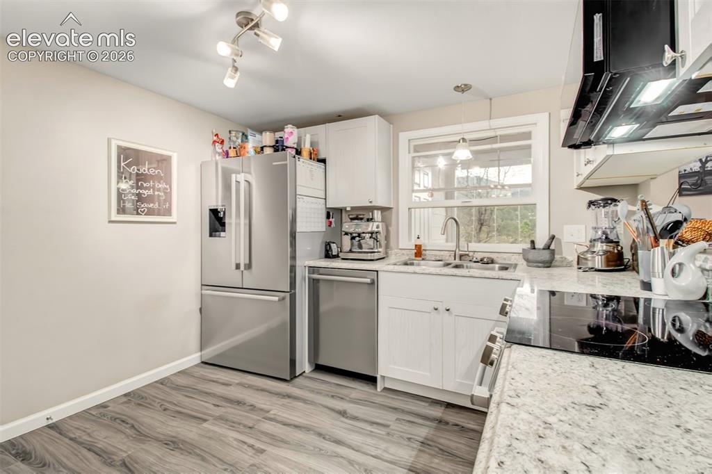 367 Raspberry Lane Monument, CO 80132 - Photo 7 of 25