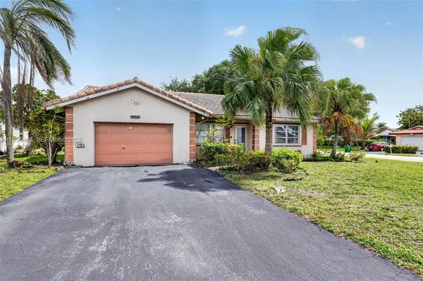 $350,000 | 10424 Northwest 70th Court, Tamarac, FL 33321
