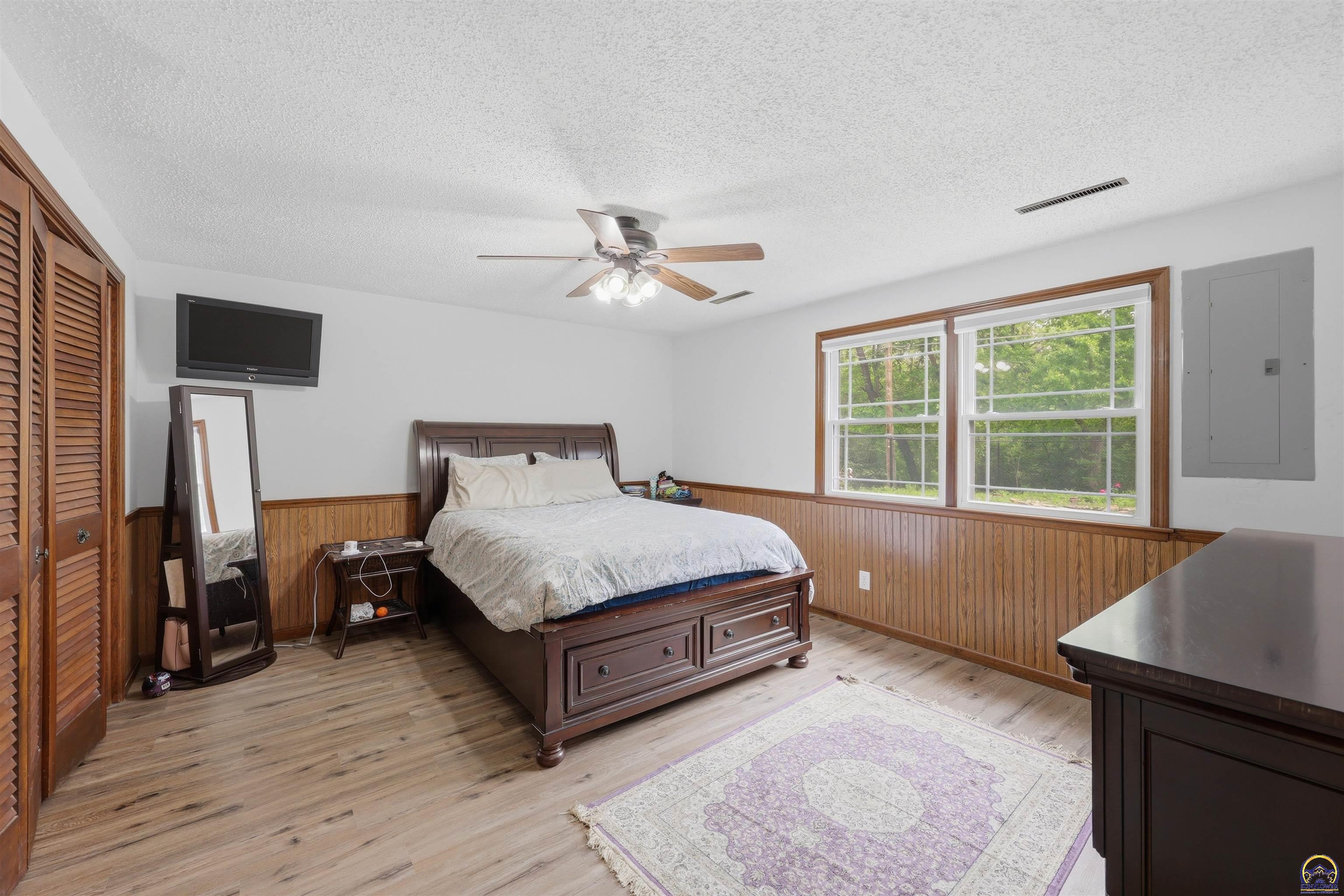 2518 Southwest Arrowhead Road Topeka, KS 66614 - Photo 22 of 30