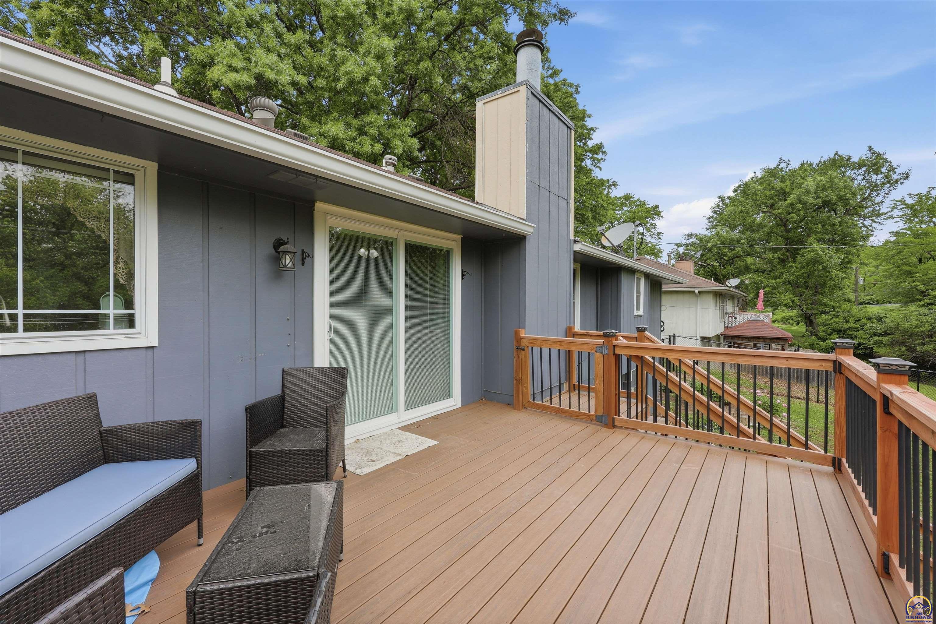 2518 Southwest Arrowhead Road Topeka, KS 66614 - Photo 25 of 30