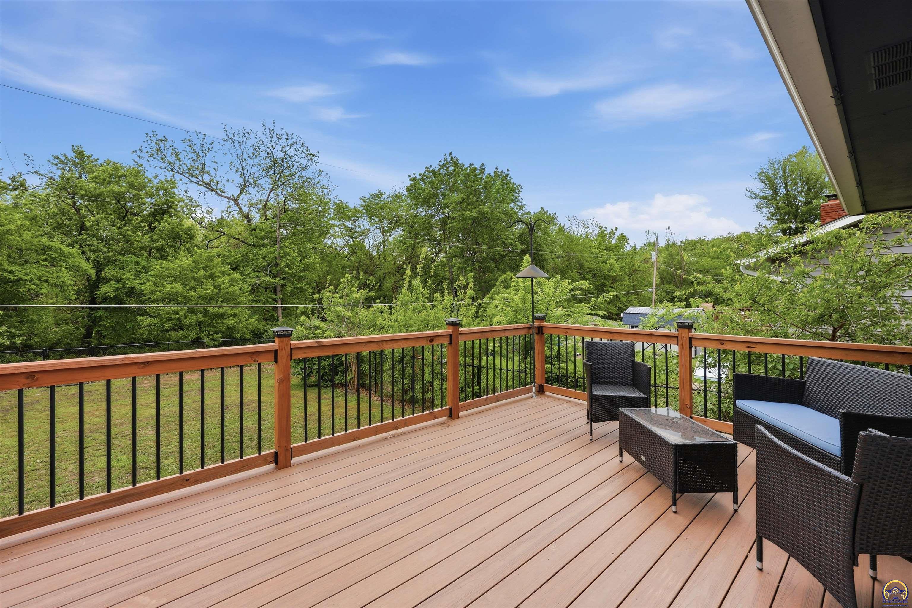 2518 Southwest Arrowhead Road Topeka, KS 66614 - Photo 27 of 30