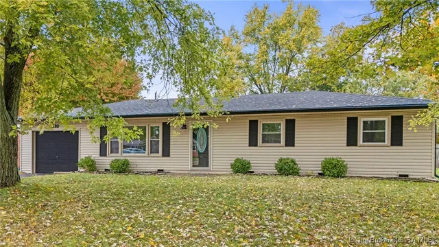$232,000 | 310 Crestwood Drive, Madison, IN 47250