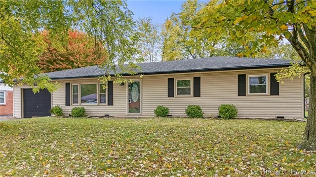 $232,000 | 310 Crestwood Drive, Madison, IN 47250
