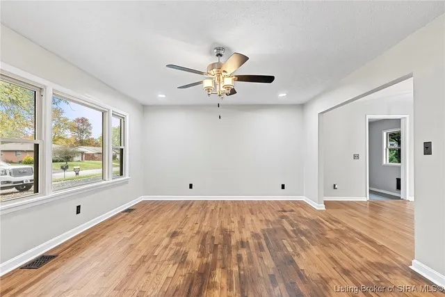 $232,000 | 310 Crestwood Drive, Madison, IN 47250