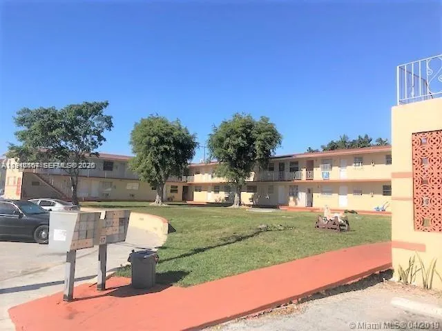 $2,220 | 2441 Northwest 13th Street, Unit 71, Miami, FL 33125