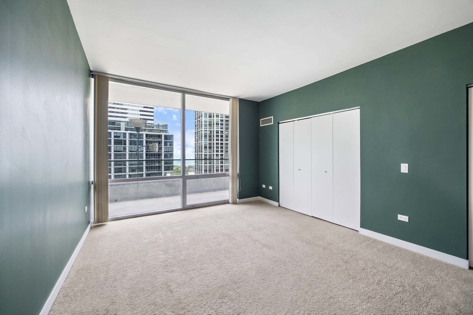 8 East Randolph Street, Unit 1803 Chicago, IL 60601 - Photo 10 of 18
