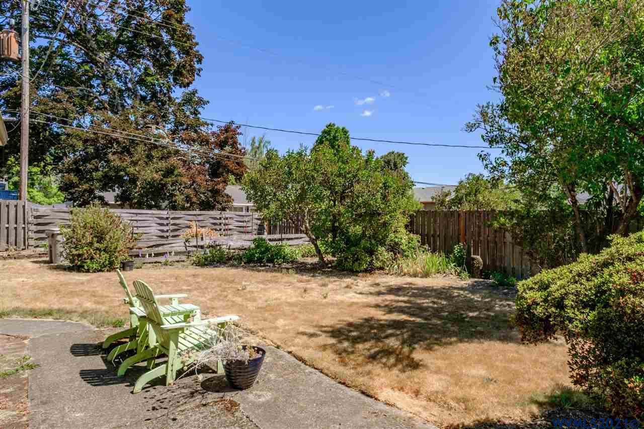 1237 26th Avenue Southwest Albany, OR 97321 - Photo 7 of 42 Gallery Image 7