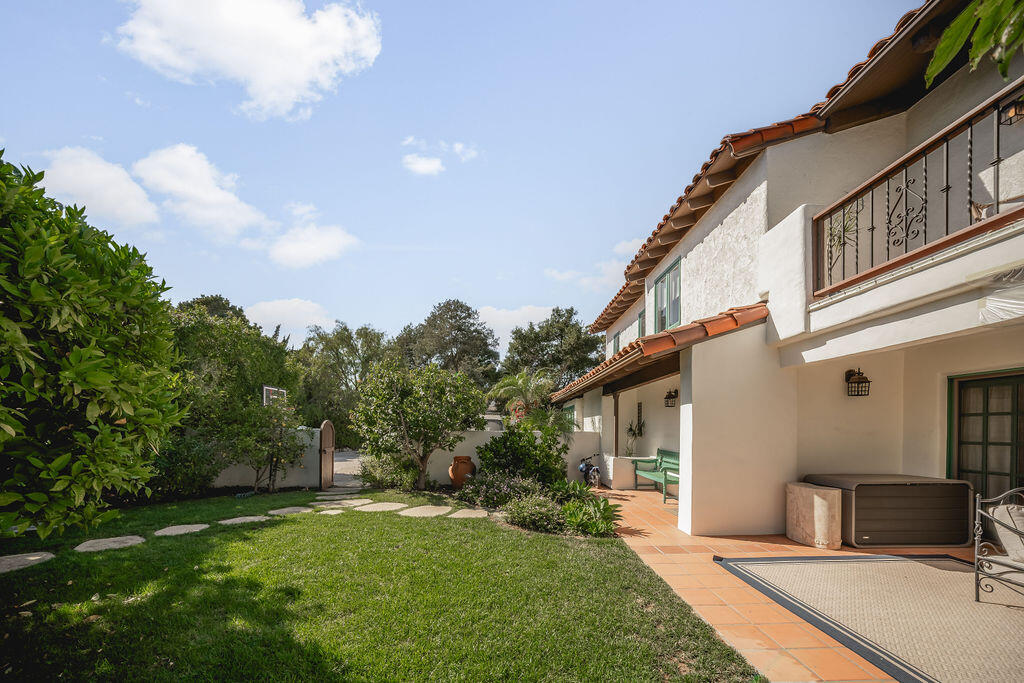 20 East Constance Avenue Santa Barbara, CA 93105 - Photo 30 of 38 JG-20EConstance-39
