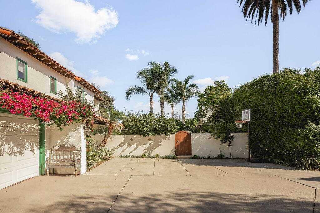 20 East Constance Avenue Santa Barbara, CA 93105 - Photo 36 of 38 JG-20EConstance-43