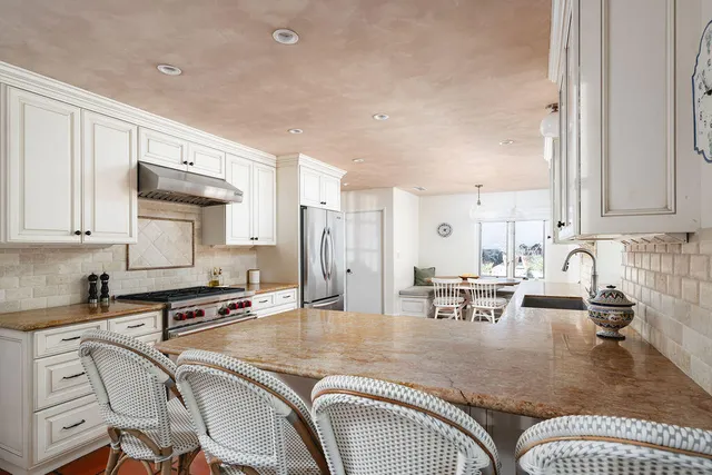 $15,000 | 20 East Constance Avenue, Santa Barbara, CA 93105