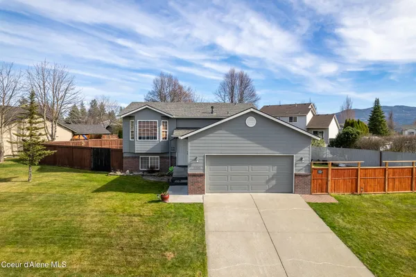 $637,600 | 2208 North Stagecoach Drive, Post Falls, ID 83854