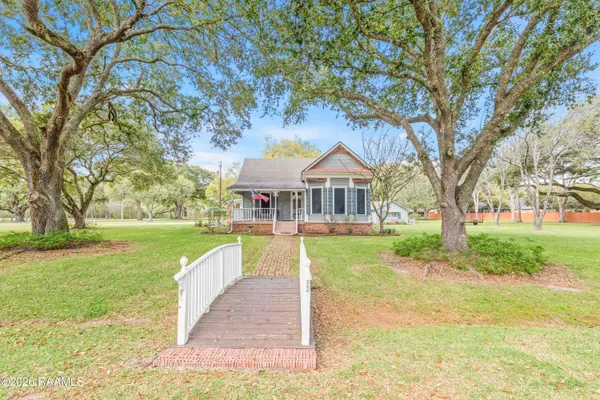 $335,000 | 8916 Eastwood Drive, Abbeville, LA 70510