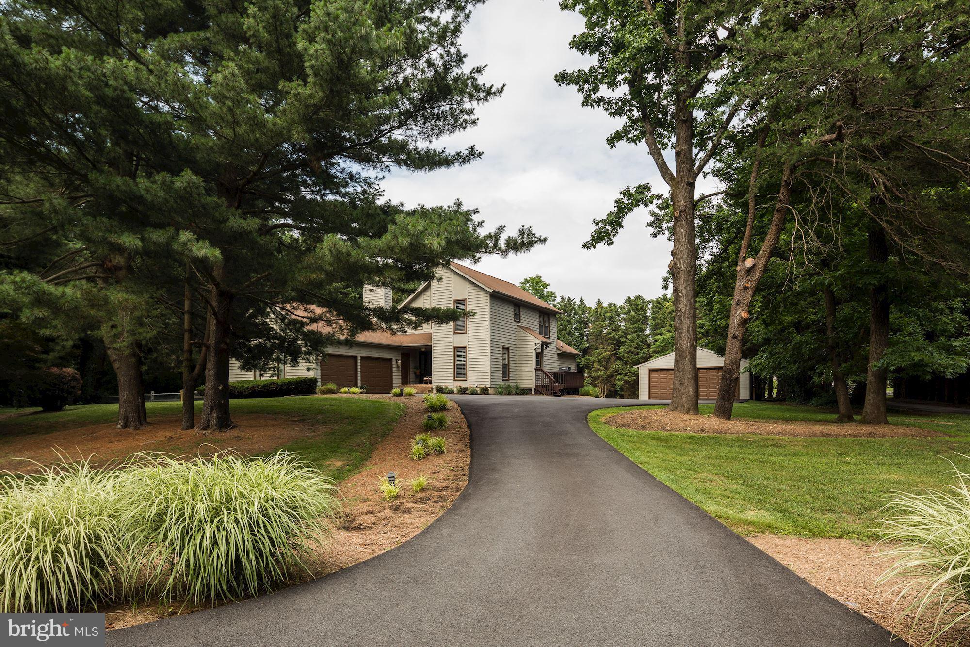 2807 Fennel Road Edgewater, MD 21037 - Photo 1 of 30 Exterior (Front)
