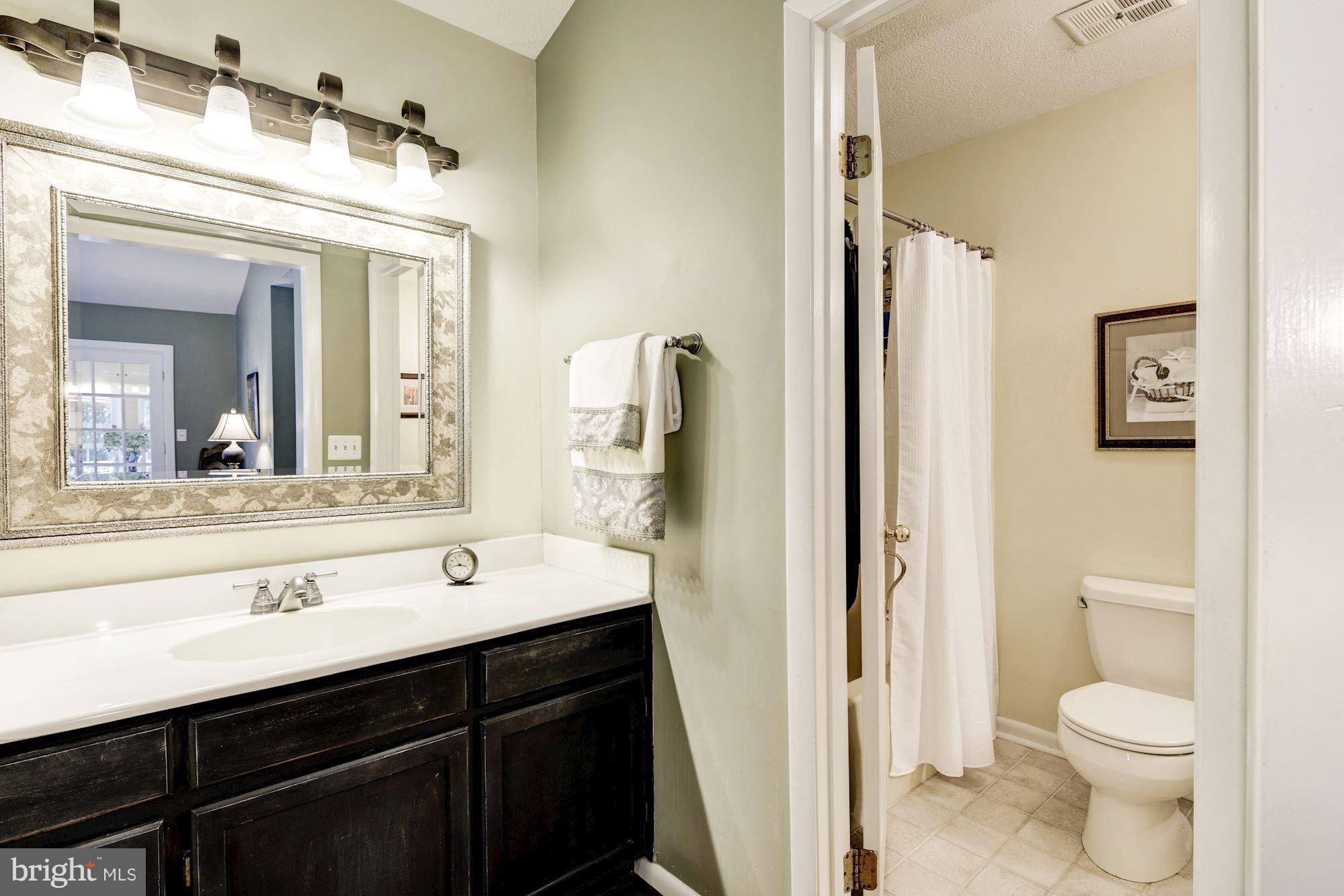 2807 Fennel Road Edgewater, MD 21037 - Photo 16 of 30 Bath (Master)
