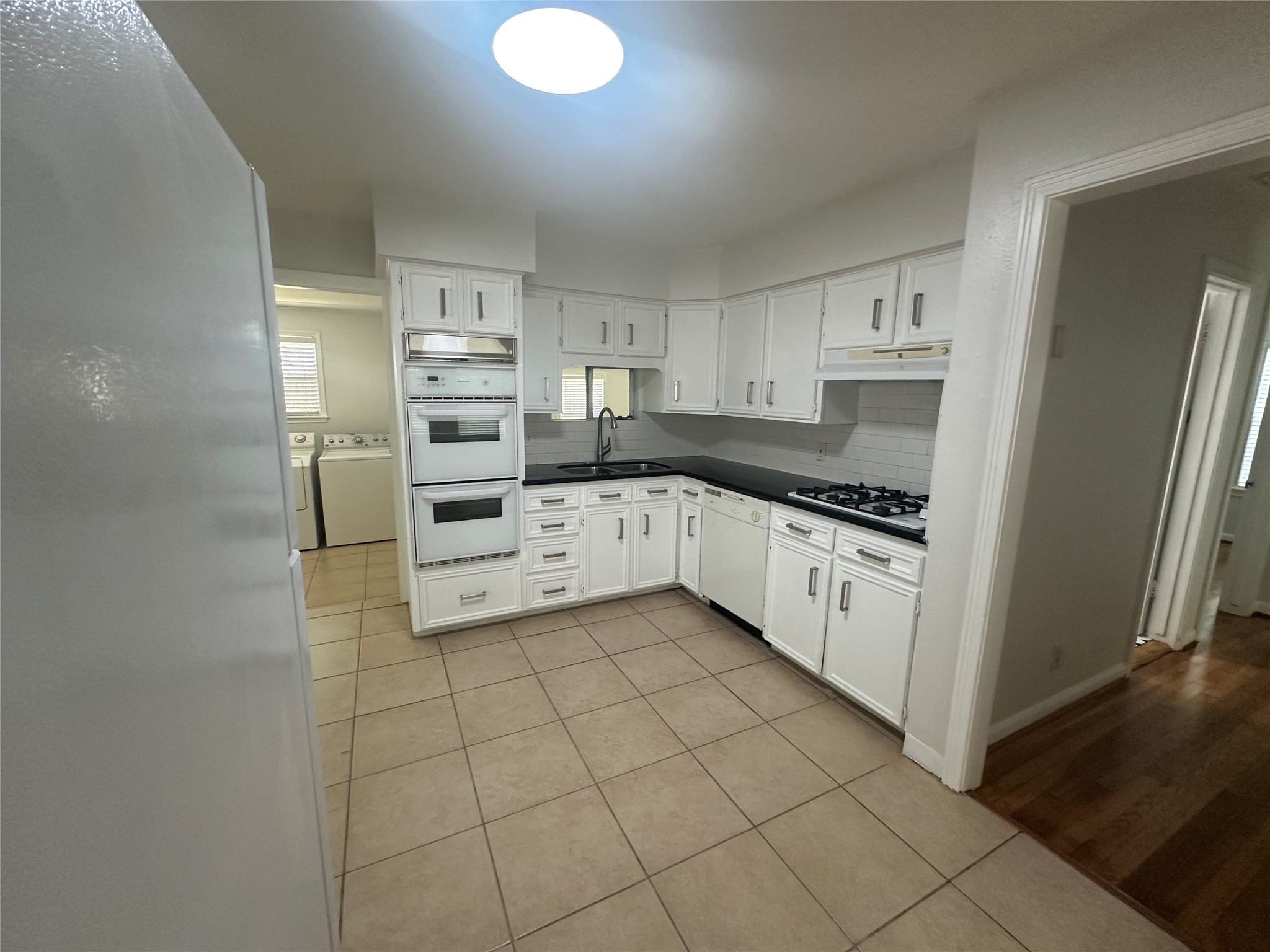 1606 Walton Street Houston, TX 77009 - Photo 2 of 11