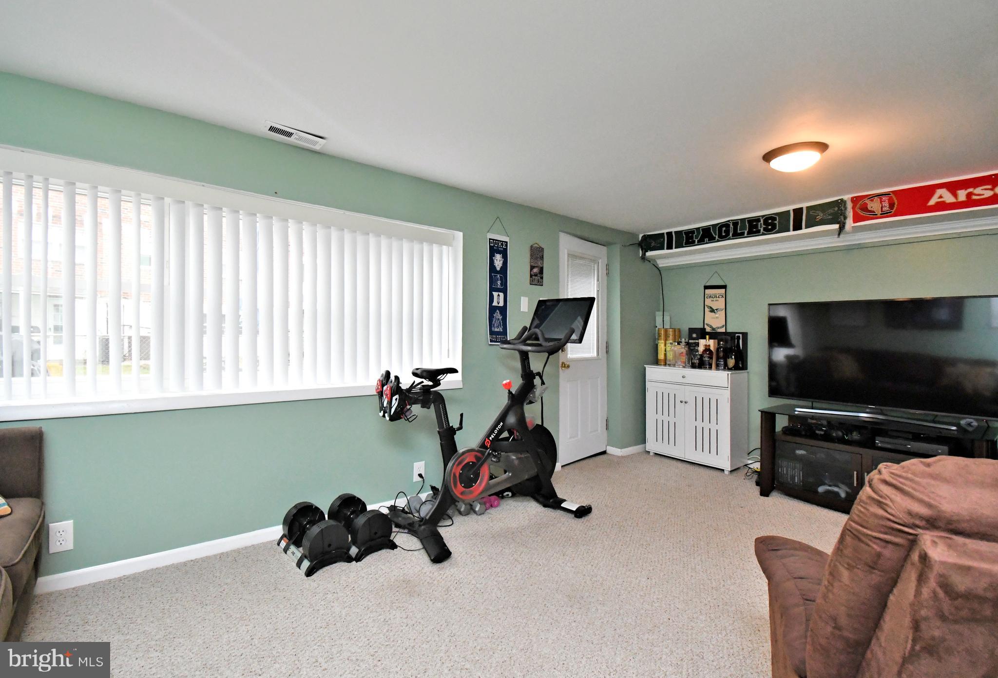 12457 Sweet Briar Road Philadelphia, PA 19154 - Photo 39 of 42 Gallery Image 39