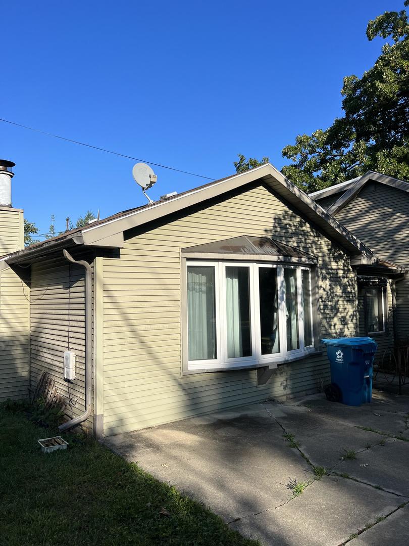 4N380 Maple Avenue Addison, IL 60101 - Photo 18 of 27 Gallery Image 18