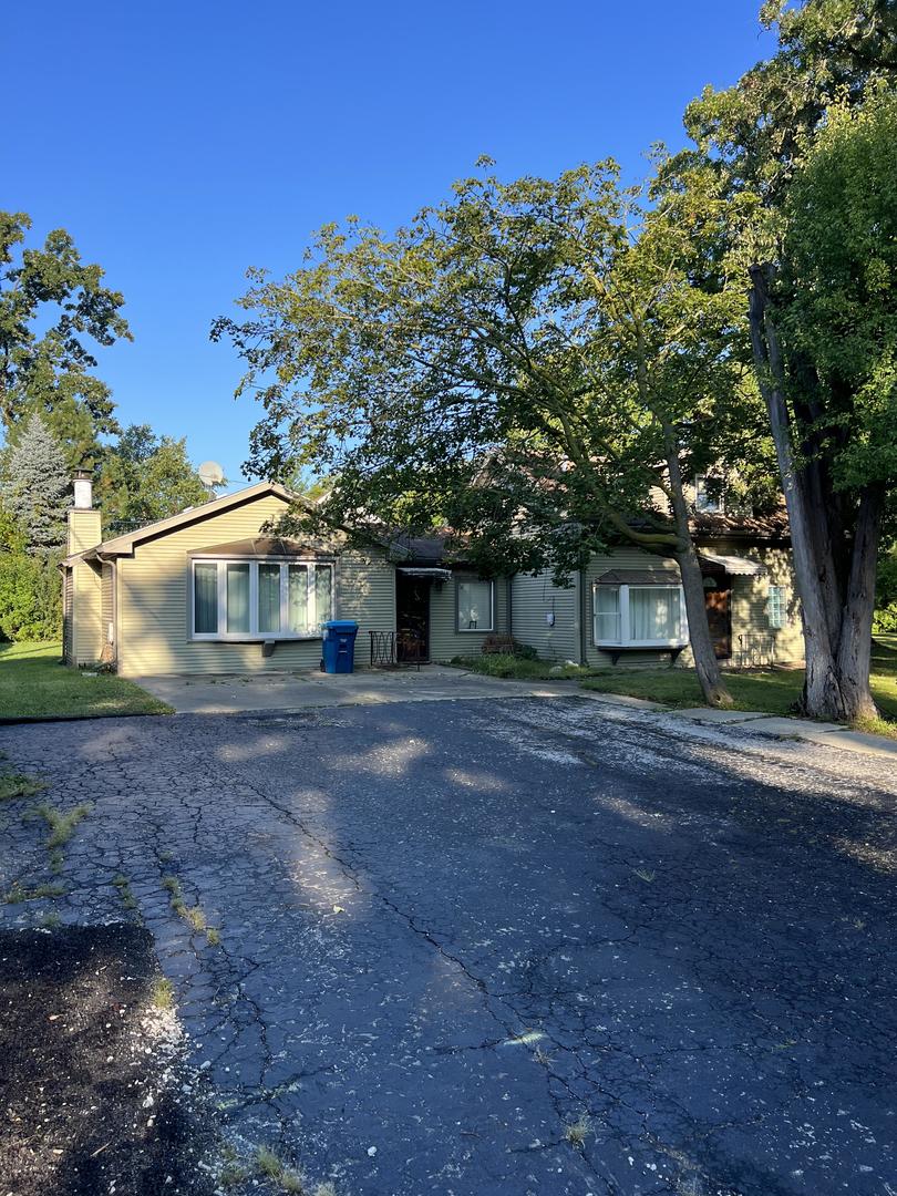 4N380 Maple Avenue Addison, IL 60101 - Photo 2 of 27 Gallery Image 2
