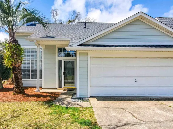 $2,295 | 5901 North Bay Point Drive, Pensacola, FL 32507