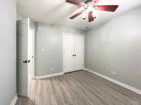 $2,295 | 5901 North Bay Point Drive, Pensacola, FL 32507