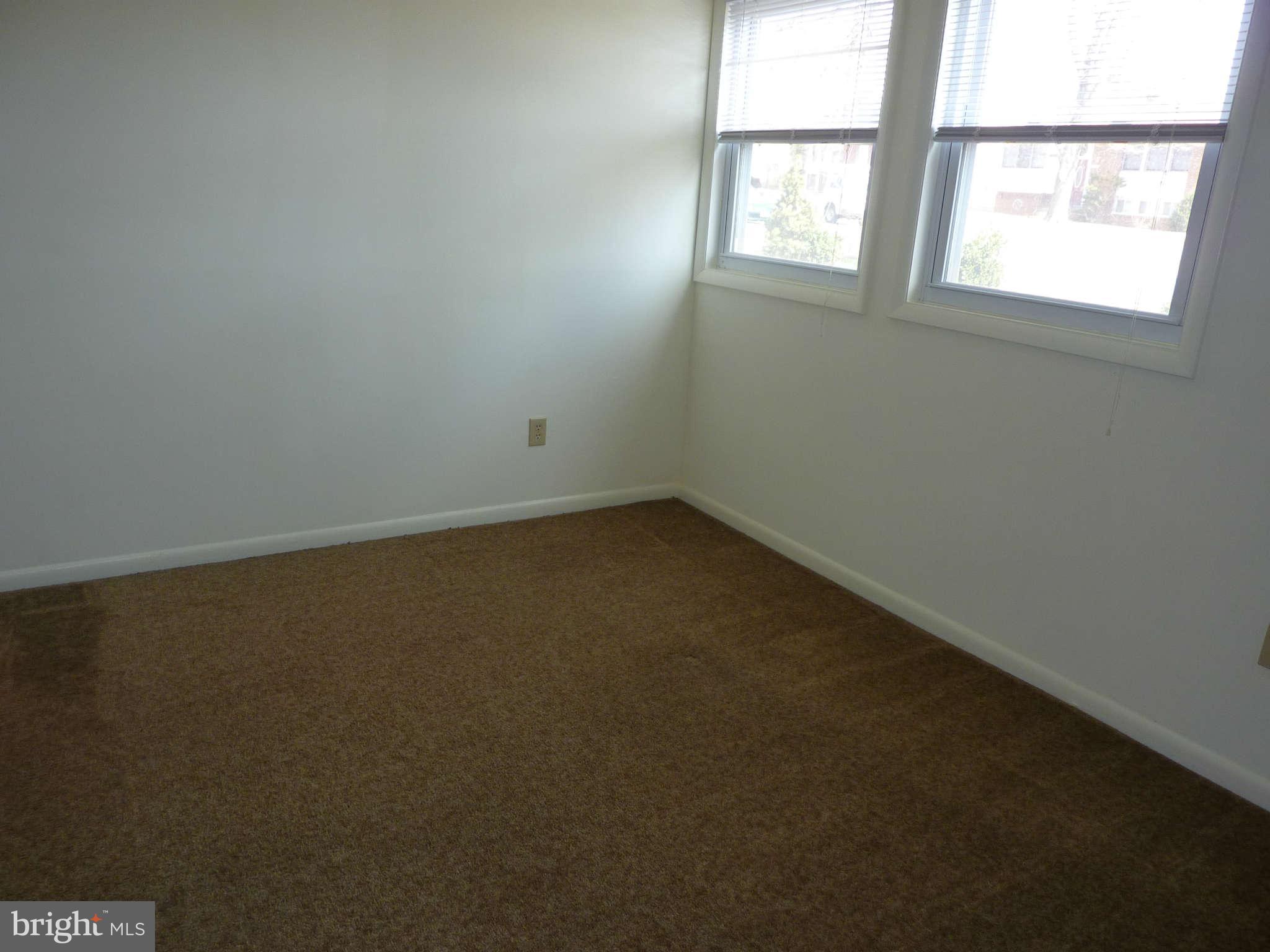 1133 Loxford Terrace Silver Spring, MD 20901 - Photo 19 of 30 Bedroom #4