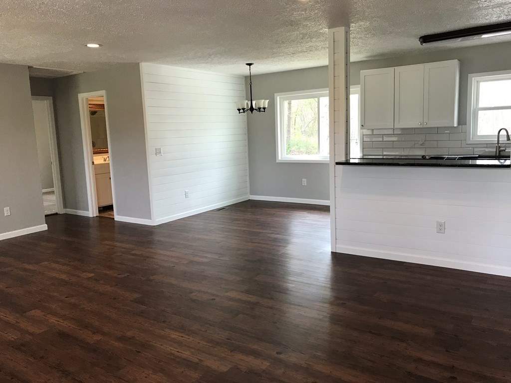 305 Beck Road Williston, SC 29853 - Photo 16 of 31