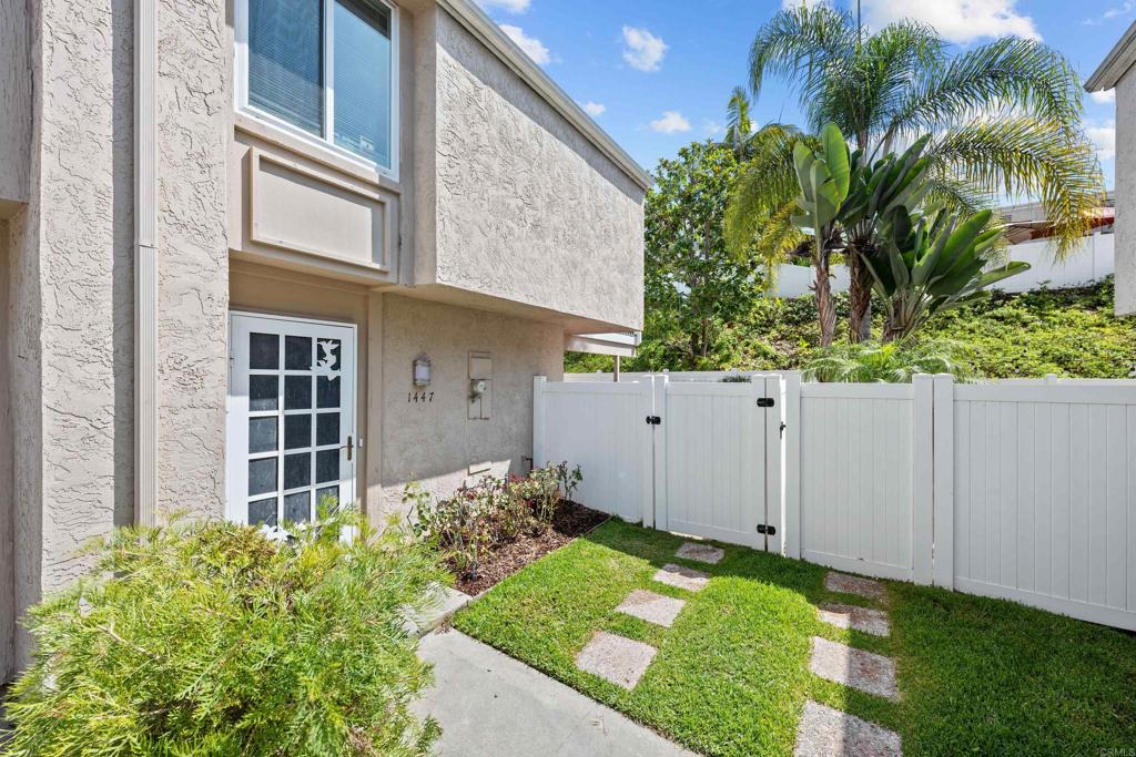 1447 Caminito Septimo