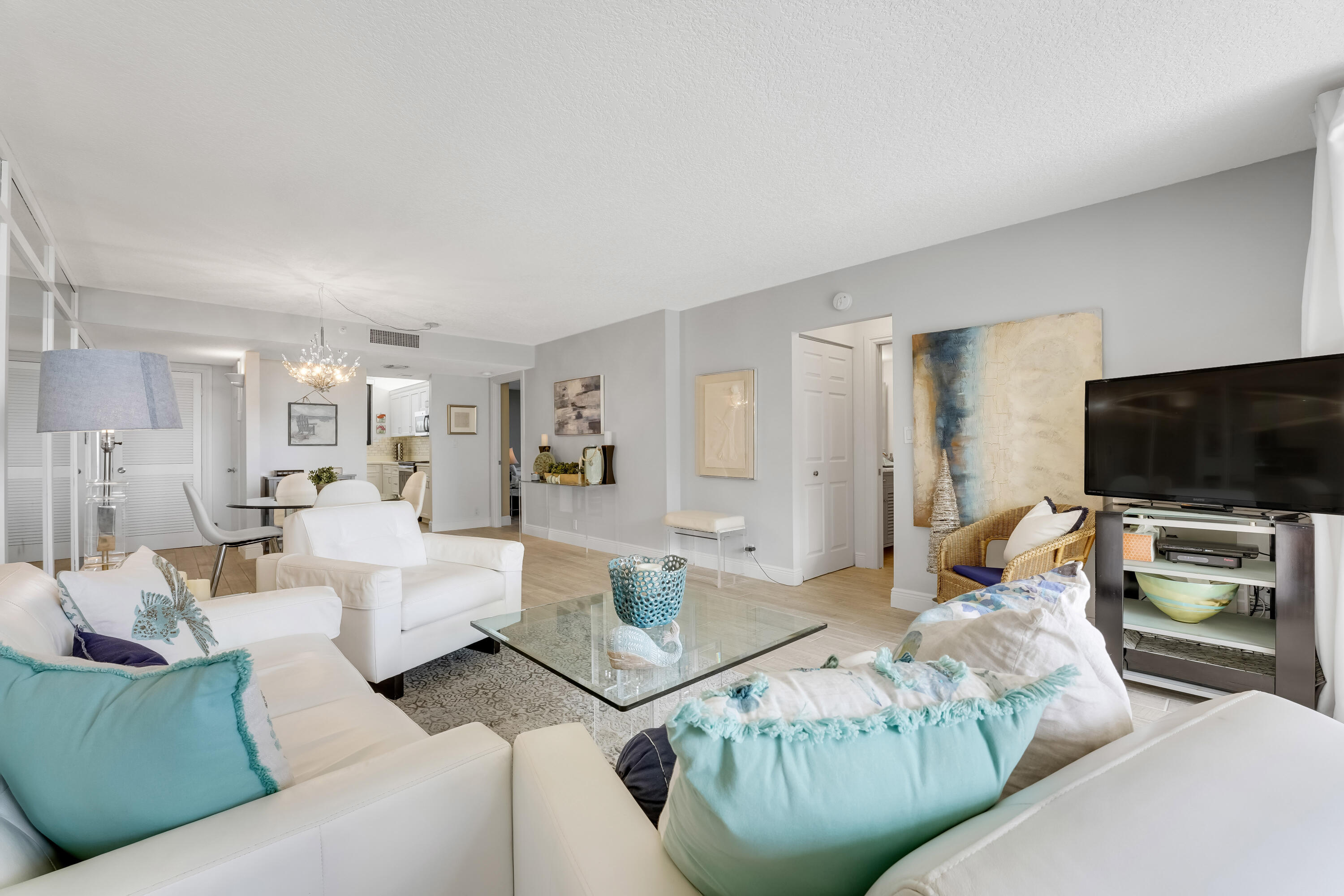 400 Ocean Trail Way, Unit 301 Jupiter, FL 33477 - Photo 4 of 22 Great room