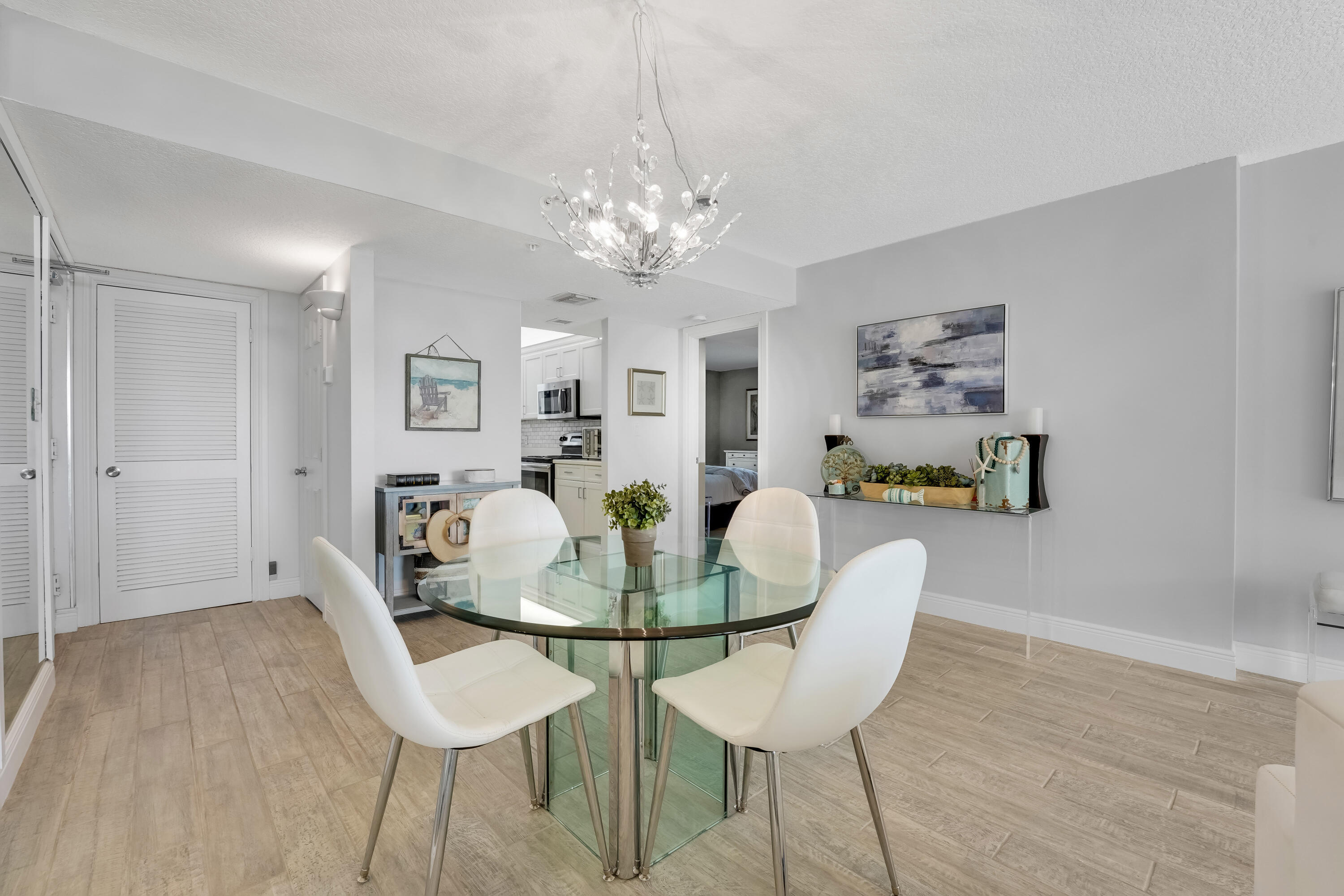 400 Ocean Trail Way, Unit 301 Jupiter, FL 33477 - Photo 5 of 22 Dining area