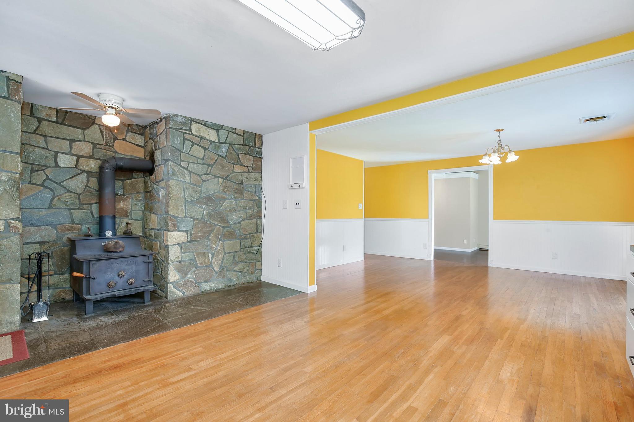 2551 Mullinix Mill Road Mount Airy, MD 21771 - Photo 14 of 34 Gallery Image 14
