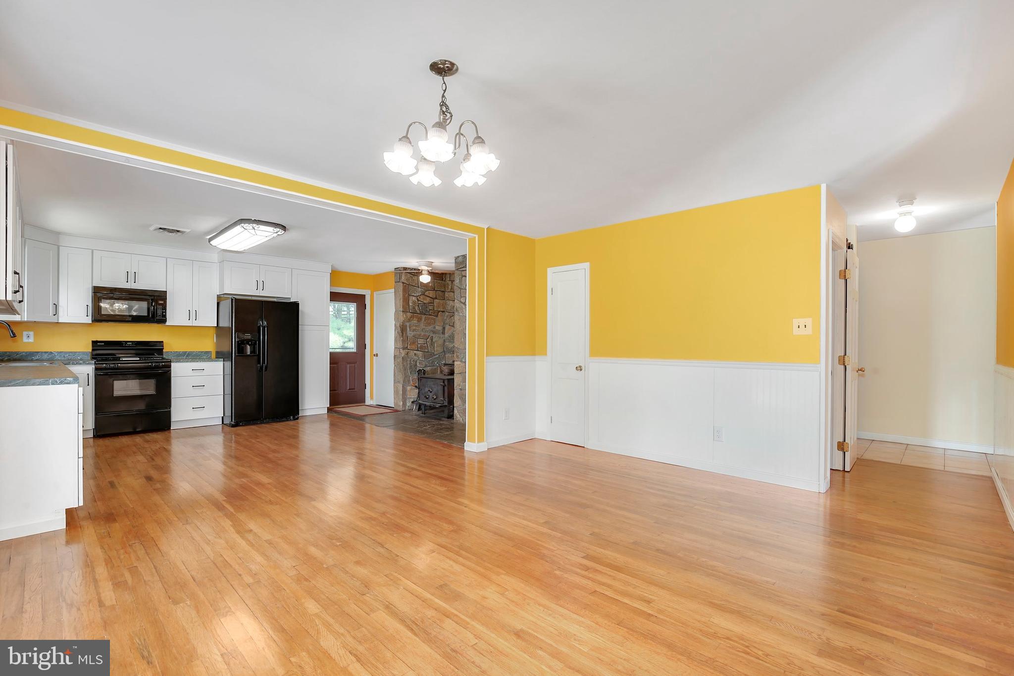 2551 Mullinix Mill Road Mount Airy, MD 21771 - Photo 9 of 34 Gallery Image 9