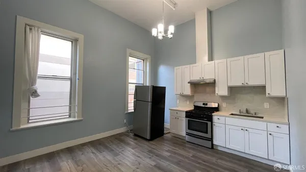 $1,995 | 375 12th Street, Unit 1, Oakland, CA 94607