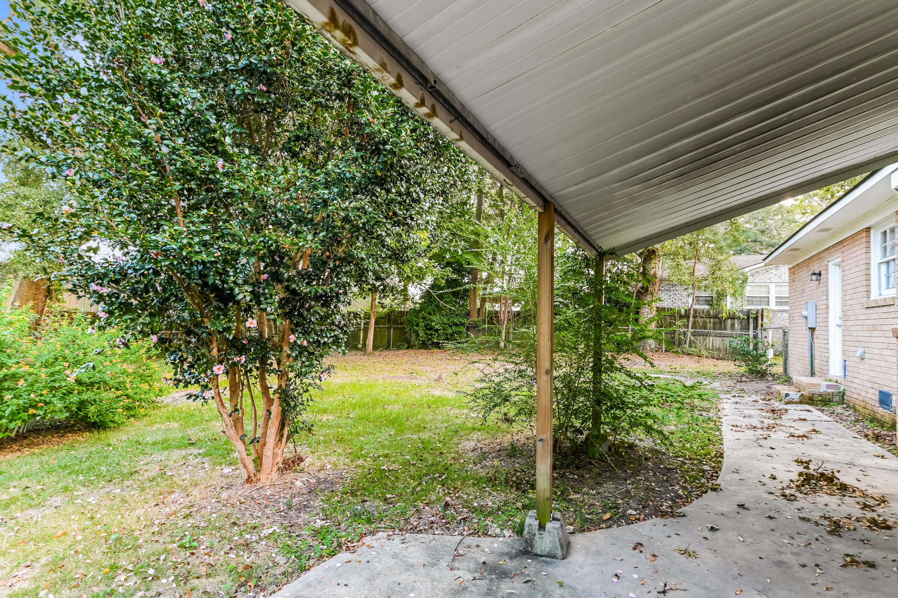 313 Grouse Road Summerville, SC 29485 - Photo 14 of 15 013-photo-rear-view-14085203