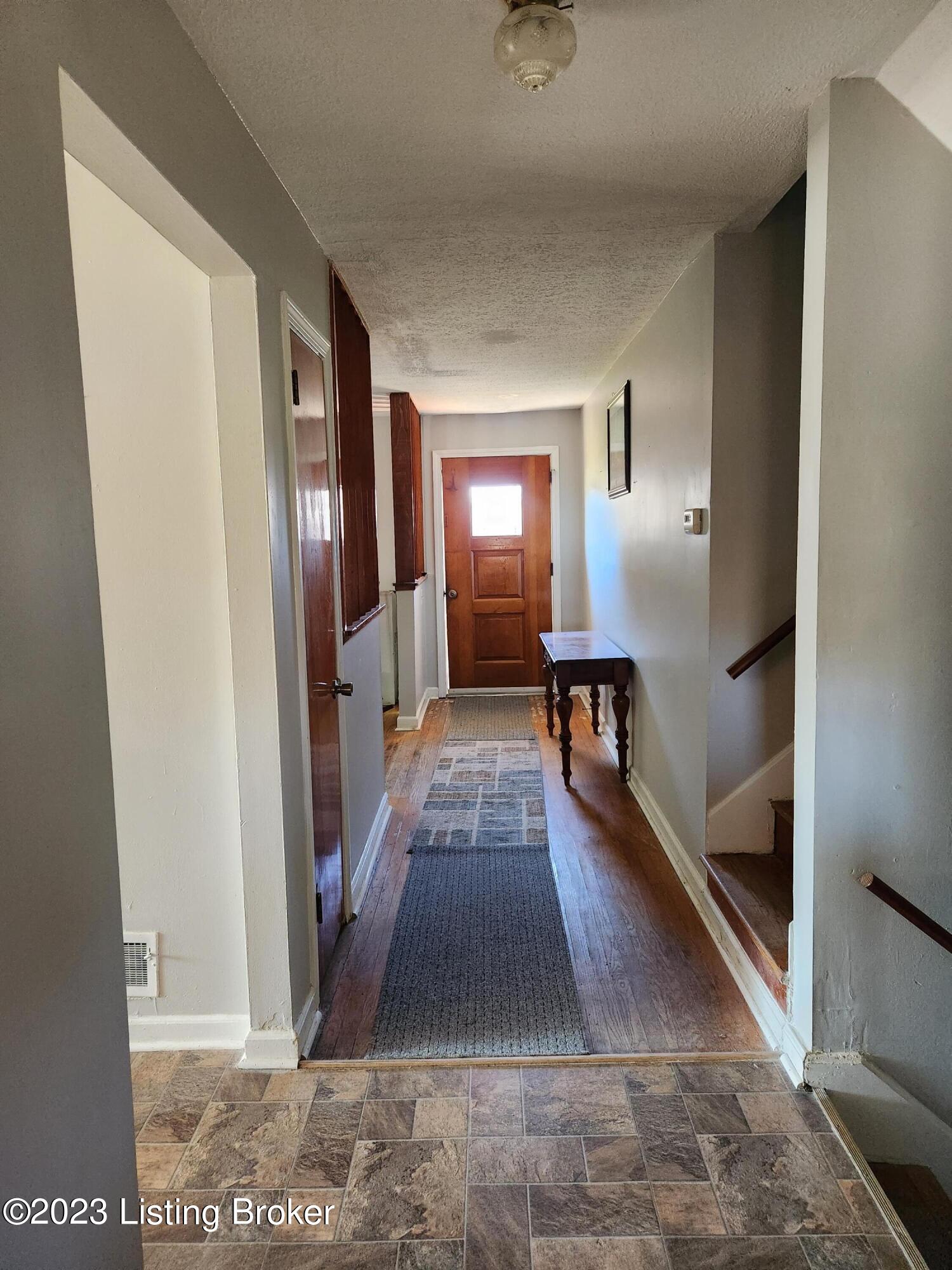 8211 Terry Road Louisville, KY 40258 - Photo 15 of 34 20231128_141301